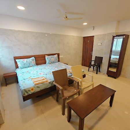 Hotel Salbala Inn - Near Airport Chennai Exterior foto